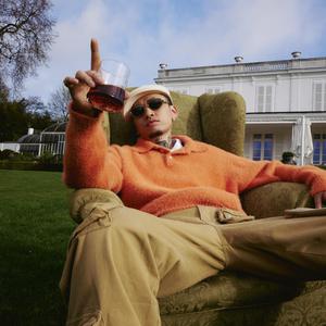 老头操逼女人突然死亡吊拔不出来
